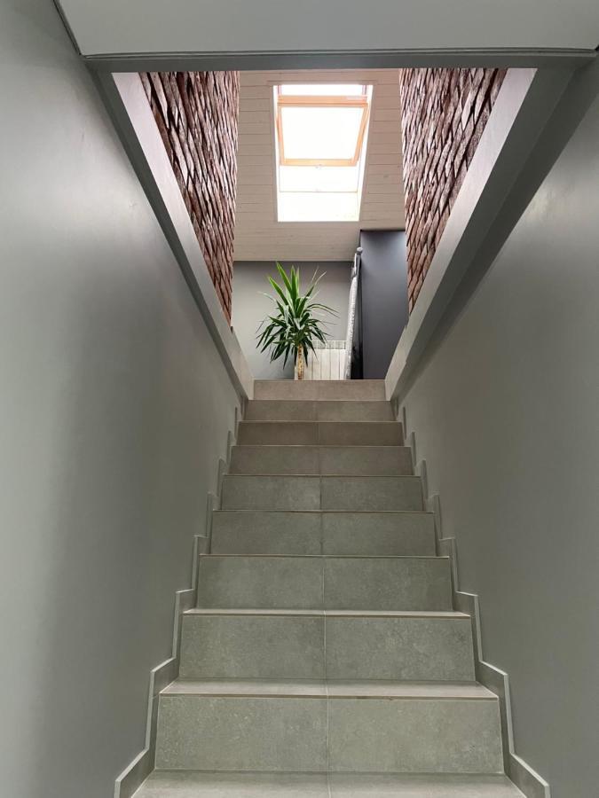 Ferienwohnung «Гори́Ще На Площі Польський Ринок» Kamjanez-Podilskyj Exterior foto